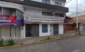 Dr. Augusto May Mollinedo, Dentista - Odontólogo