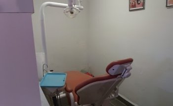 Dr. Rafael Cordova DDS