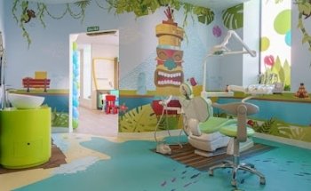 Clínica Dental Infantil Moonz