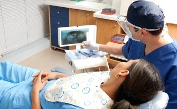 Centro Médico Dental Santa Justa S.L.