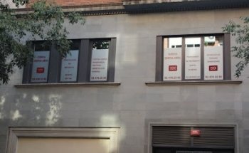 Clínica Dental Abril | Dentista en Sagrada Familia, Barcelona