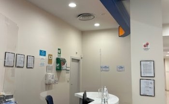 Clínica Dental Adeslas