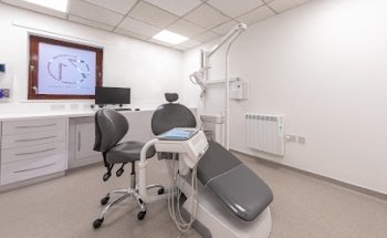 Seventy One Dental