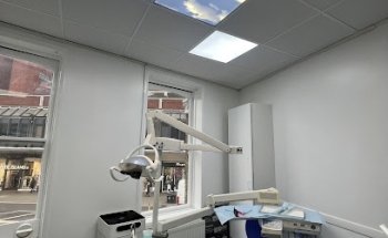 Happy Smiles Dental Clinic - Accepting New Patients | Composite Bonding | Invisalign | Dental Implants | Hygienists