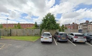 Morris & Partners Dentist - Dentist in Aigburth