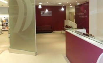 Smileright at Boots Basingstoke Dental Clinic, 1st Floor Boots, 15 Old Basing Mall, Basingstoke, Hampshire RG21 7LW