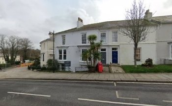 Lander Dental & Implant Clinic