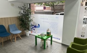 AB Santa Coloma Clinica Dental (ABSC)