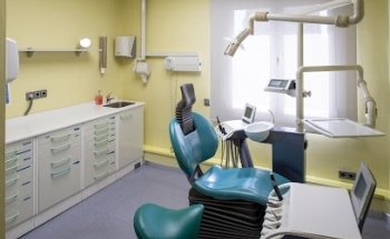 Clínica Dental Margarit Eixample - Dentista Barcelona