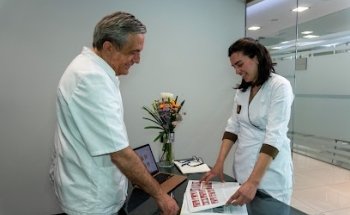 Grandío Pazos | Clínica dental de Periodoncia en Vigo